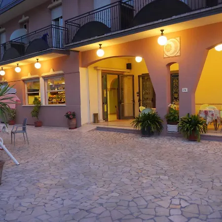 Hotel Anita 3*